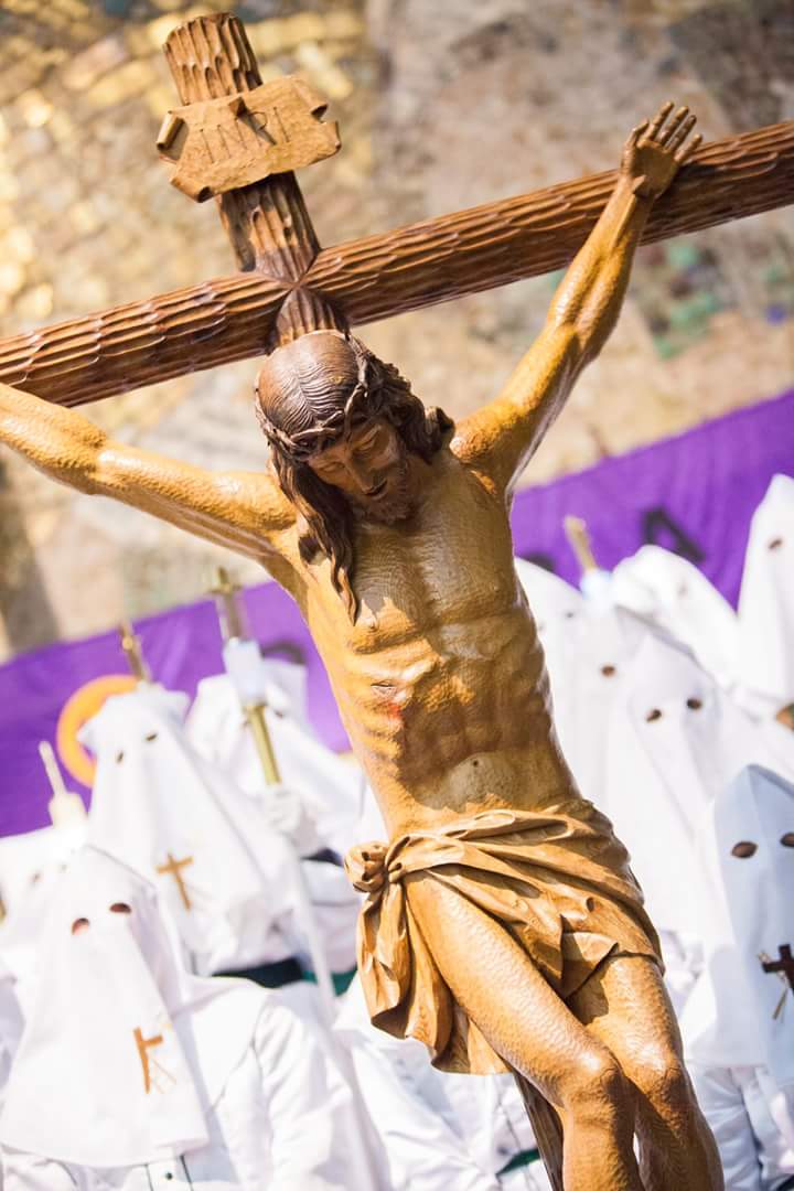 Cristo de la Noche, obra cumbre de JOSÉ ESTUPIÑÁ RIBES, tallada para nuestra Hermandad