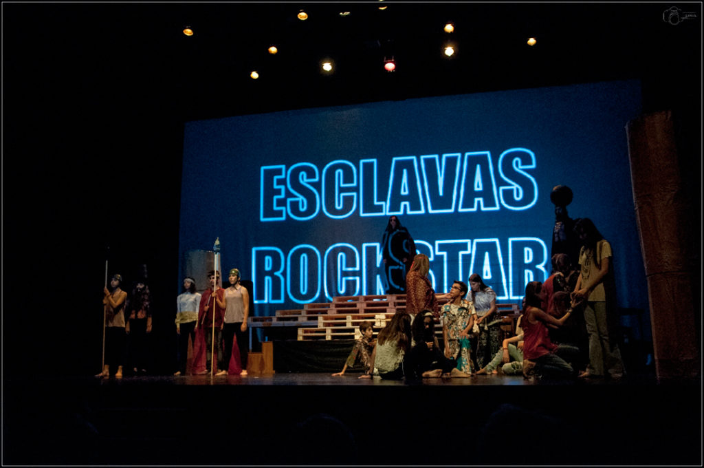 Teatro Solidario 2018 "Esclavas Rock Star"